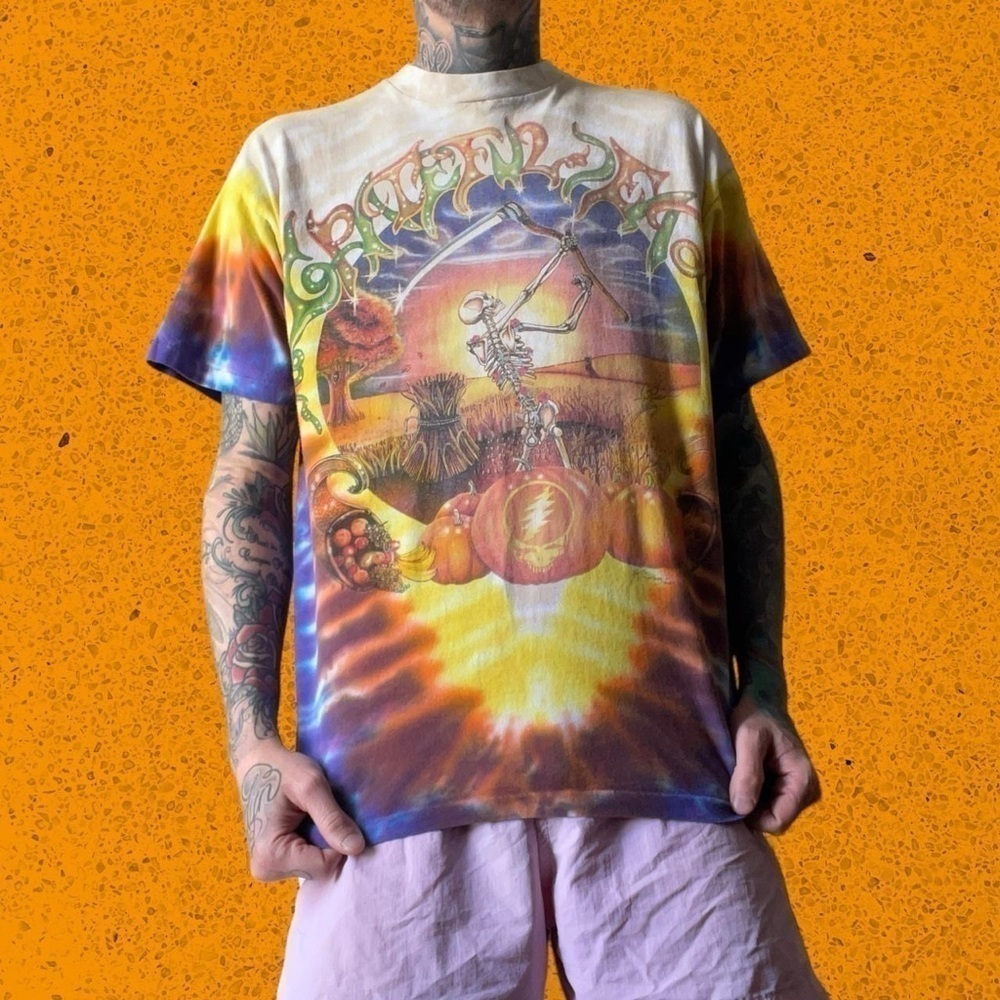 Vintage Grateful Dead band t shirt 
The harvester fall tour 1994 
NFA tag XL
